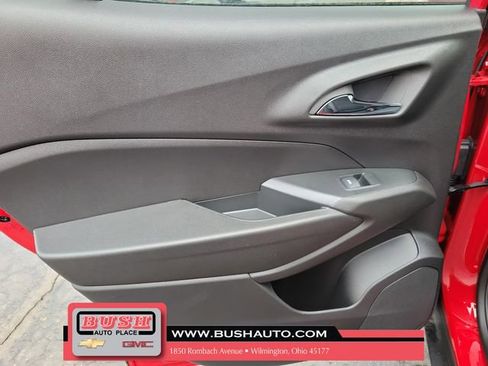 New 2026 Chevrolet Trax LT w/ Driver Confidence Package image 14