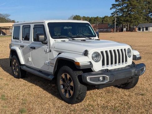 Used 2018 Jeep Wrangler Unlimited Sahara w/ Cold Weather Group image 1