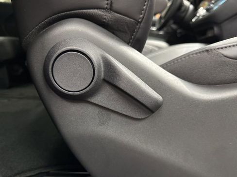 New 2026 Chrysler Pacifica Select w/ S Appearance Package image 51