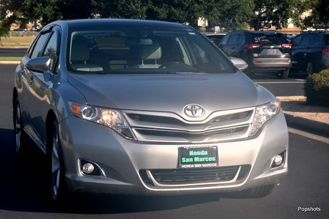 Used 2015 Toyota Venza XLE w/ XLE Premium Package FWD image 2