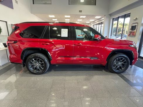 Used 2023 Toyota Sequoia Platinum image 5