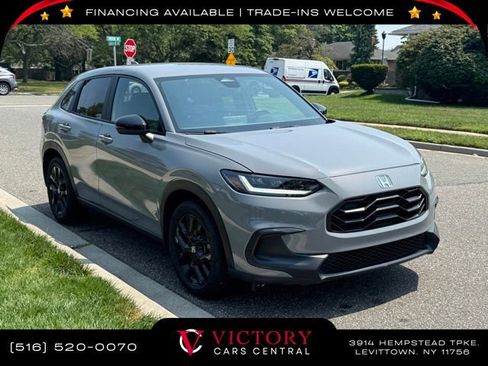 Used 2023 Honda HR-V Sport image 3