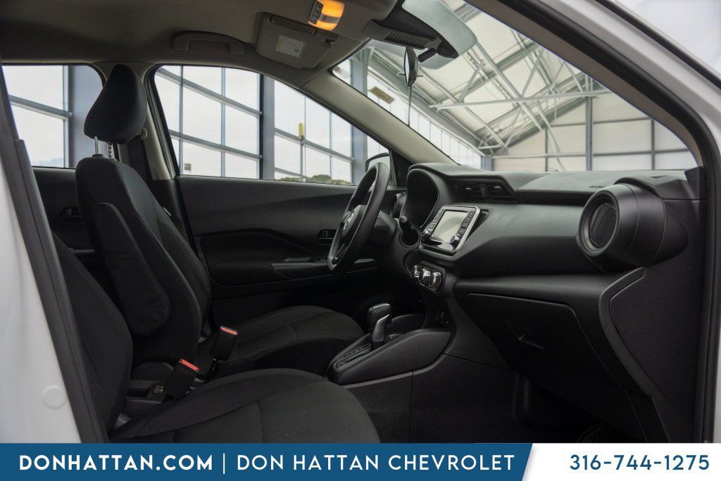 Used 2024 Nissan Kicks S FWD image 20