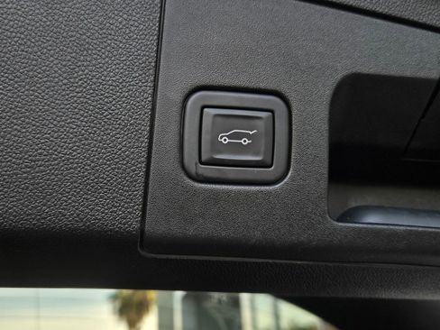 Used 2024 Cadillac XT4 Premium Luxury image 26