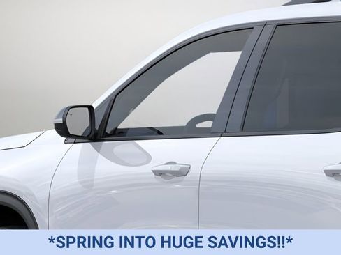 New 2026 Chevrolet Traverse LT image 12