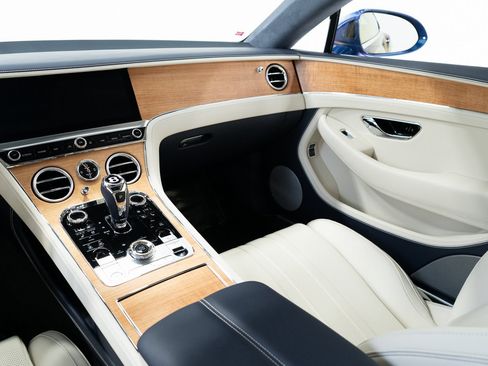 Certified 2024 Bentley Continental GT image 23