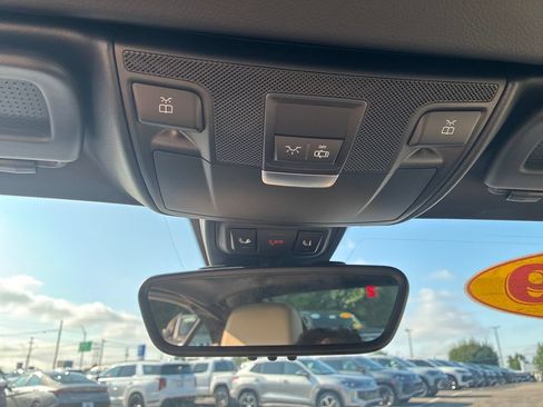 Used 2019 Mercedes-Benz SLC 300 image 16