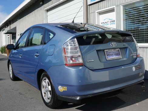Used 2007 Toyota Prius FWD image 16