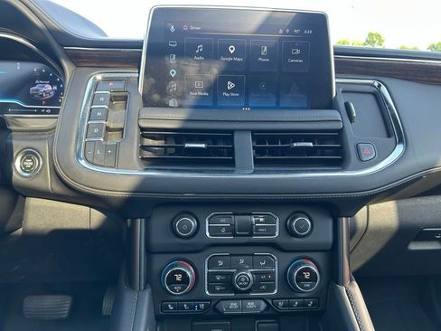 Used 2023 Chevrolet Tahoe High Country AWD/4WD image 12