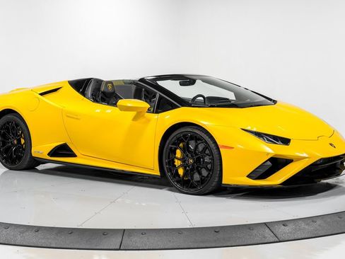 Used 2022 Lamborghini Huracan EVO RWD image 38