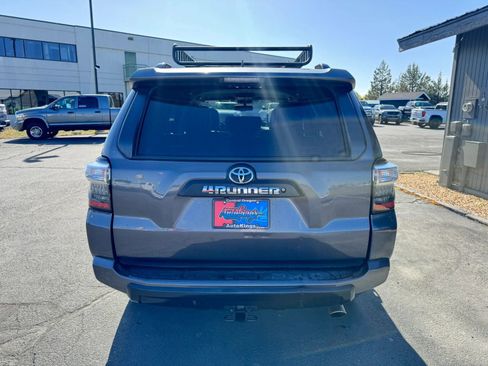 Used 2016 Toyota 4Runner TRD Pro AWD/4WD image 4