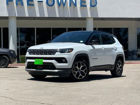 Used 2025 Jeep Compass Limited AWD/4WD image 1
