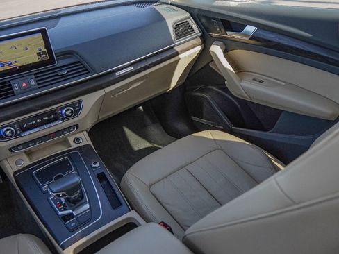 Used 2018 Audi Q5 2.0T Premium Plus w/ Premium Plus Package image 28