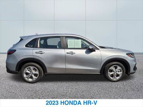 Used 2023 Honda HR-V LX image 6