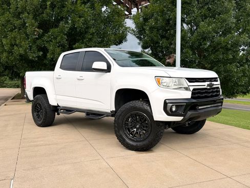 Used 2022 Chevrolet Colorado LT w/ LT Convenience Package AWD/4WD image 1