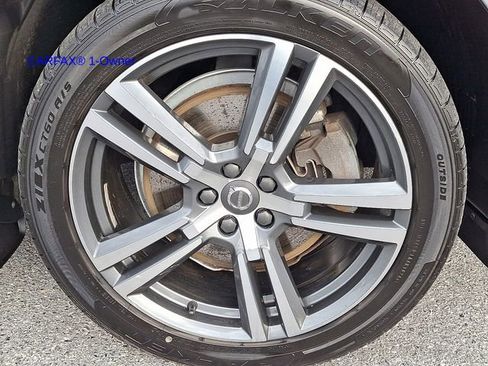 Used 2021 Volvo XC60 T8 Inscription Expression w/ Advanced Package image 11