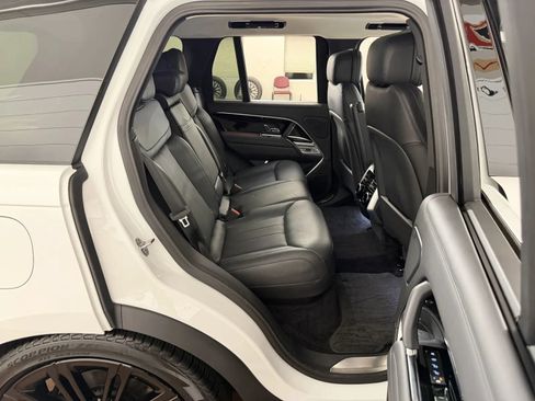 Used 2022 Land Rover Range Rover SE AWD/4WD image 44