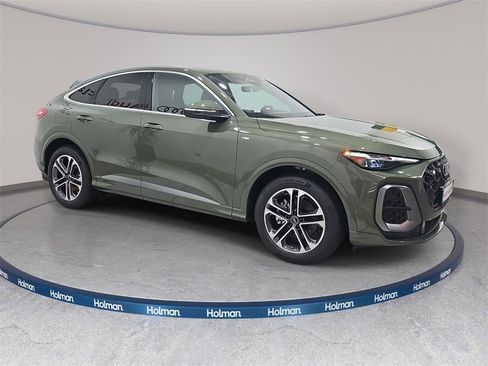 New 2025 Audi Q5 Prestige image 4