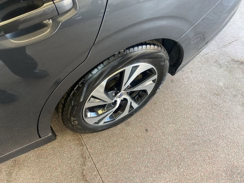 Used 2024 Subaru Legacy Premium image 7