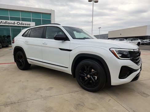 New 2026 Volkswagen Atlas Cross Sport SEL R-Line AWD/4WD image 8