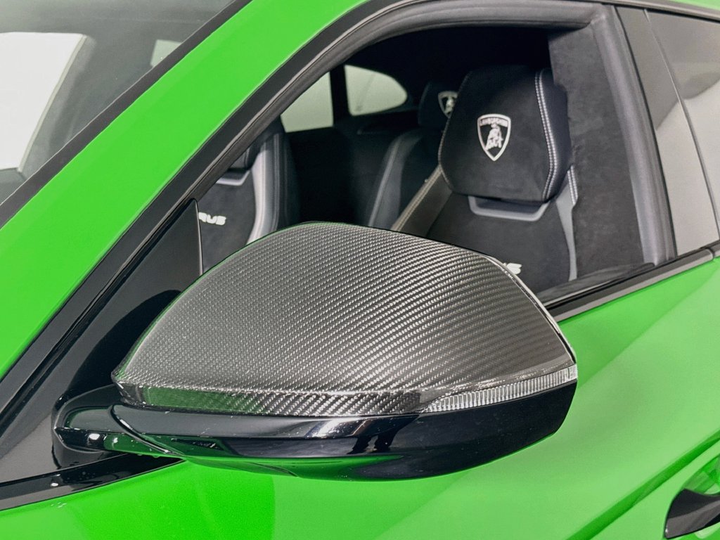 Used 2024 Lamborghini Urus Performante AWD/4WD image 24