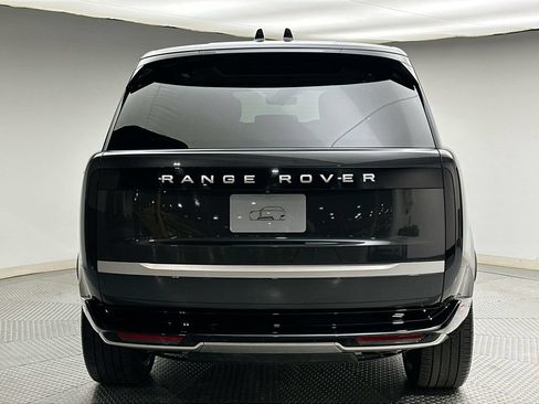 Certified 2025 Land Rover Range Rover Autobiography AWD/4WD image 12
