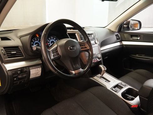 Used 2012 Subaru Outback 2.5i Premium w/ All-Weather Pkg AWD/4WD image 6
