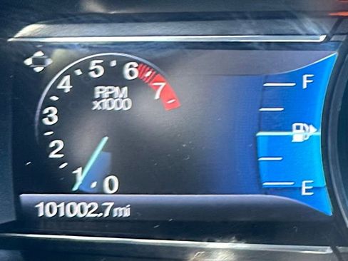 Used 2018 Ford Explorer XLT w/ Equipment Group 202A image 23