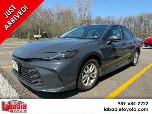 Certified 2025 Toyota Camry LE FWD image 1