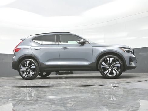 Used 2023 Volvo XC40 B5 Ultimate w/ Protection Package Premier AWD/4WD image 33