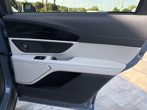 New 2026 Lincoln Nautilus Reserve AWD/4WD image 21