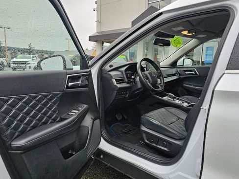 Used 2024 Mitsubishi Outlander SEL image 16