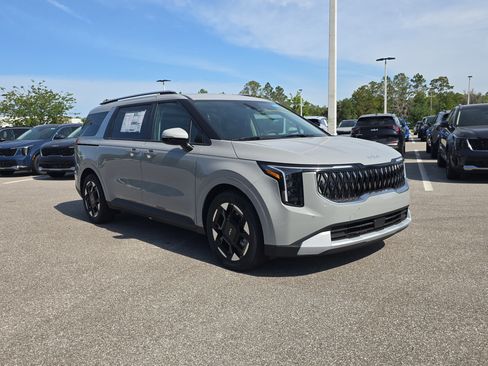 New 2026 Kia Carnival EX FWD image 2