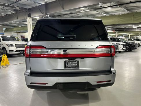 Used 2020 Lincoln Navigator L Reserve w/ Luxury Package AWD/4WD image 3