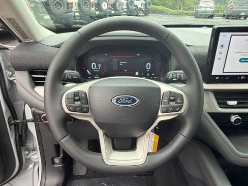 New 2026 Ford Explorer Active RWD image 26