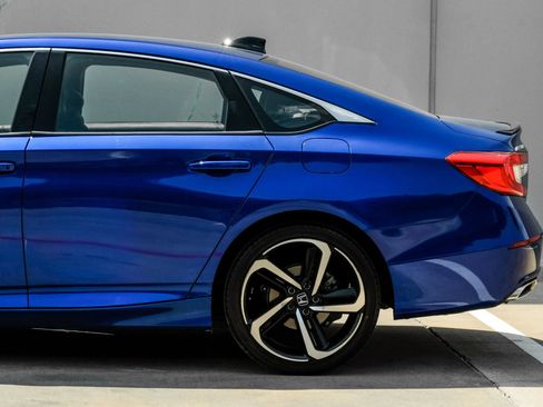 Used 2021 Honda Accord Sport image 13