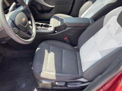 Used 2025 Chevrolet Trax LS w/ Driver Confidence Package FWD image 10