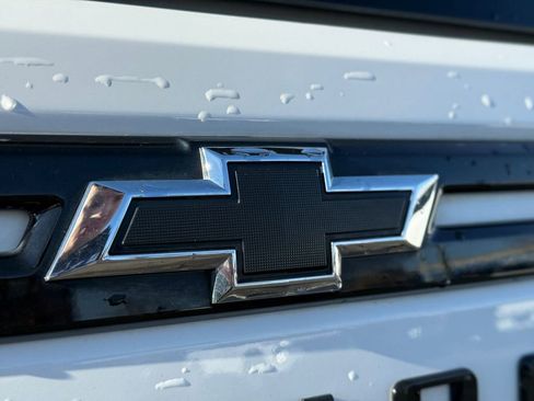 Used 2023 Chevrolet Tahoe Z71 w/ Z71 Off-Road Package image 12