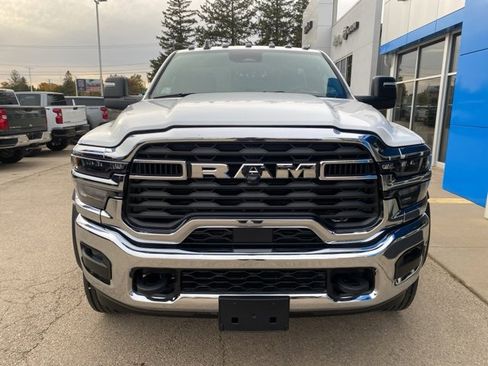 Used 2025 RAM 5500 Tradesman image 7