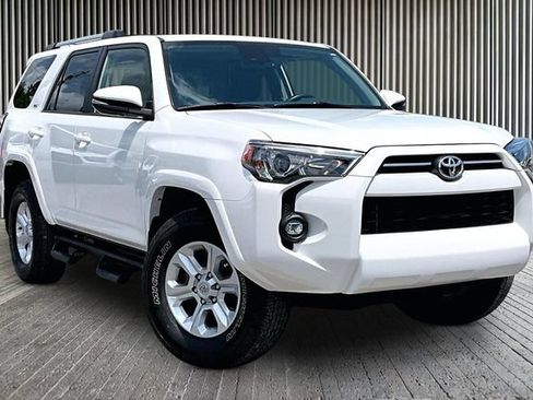 Used 2023 Toyota 4Runner SR5 Premium w/ Moonroof Package AWD/4WD image 10