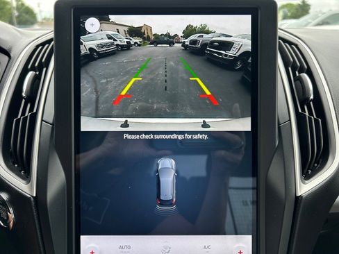 Used 2022 Ford Edge SEL w/ Convenience Package image 28