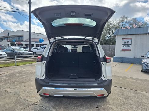 Used 2023 Nissan Rogue Platinum w/ Platinum Premium Package image 26