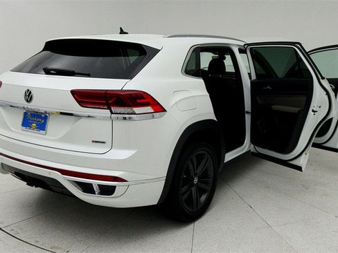 Used 2022 Volkswagen Atlas Cross Sport SEL R-Line image 12