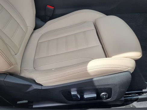 Used 2024 BMW 430i xDrive Coupe w/ Premium Package AWD/4WD image 23