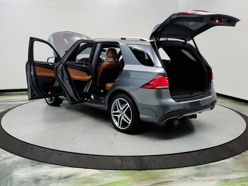 Used 2019 Mercedes-Benz GLE 43 AMG 4MATIC image 12
