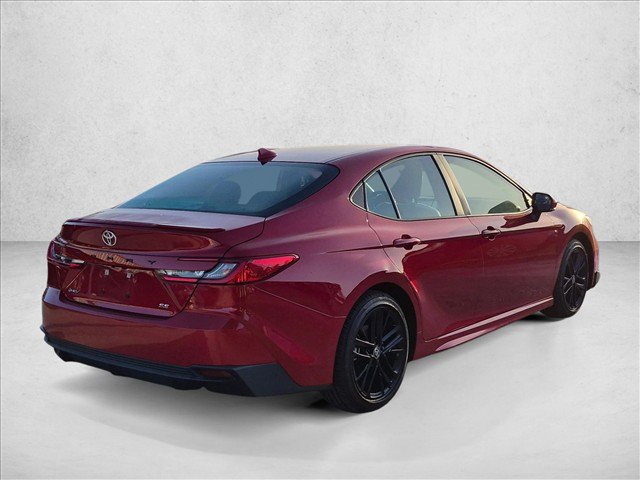 Used 2025 Toyota Camry SE w/ Convenience Package FWD image 5