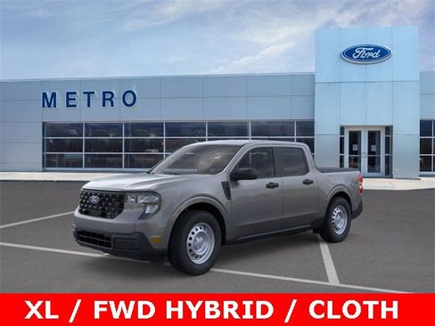 New 2025 Ford Maverick XL image 30