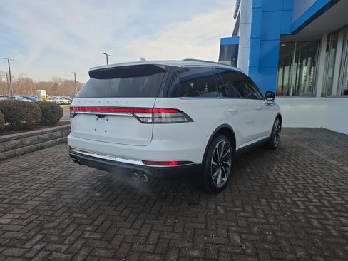 Used 2020 Lincoln Aviator Reserve w/ Equipment Group 202A image 5