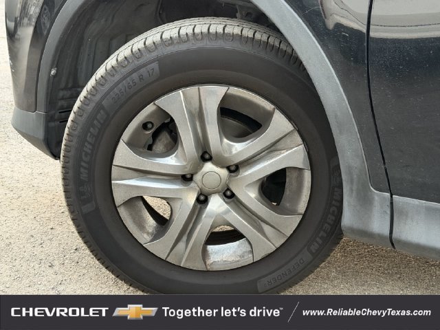 Used 2015 Toyota RAV4 LE FWD image 10