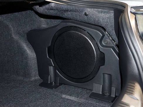 Used 2025 Ford Mustang Premium RWD image 27